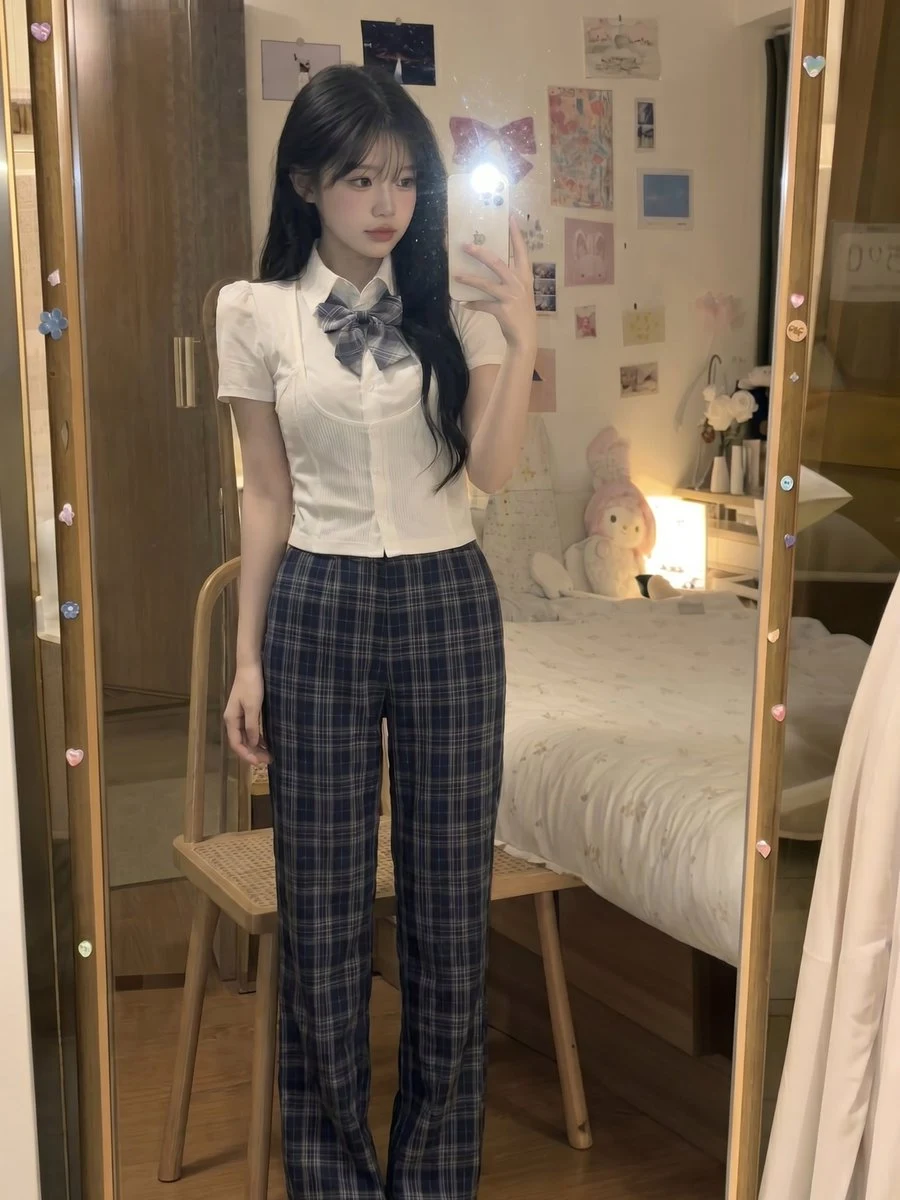 Cozy Mirror Selfie in Korean Aesthetic portrait visual