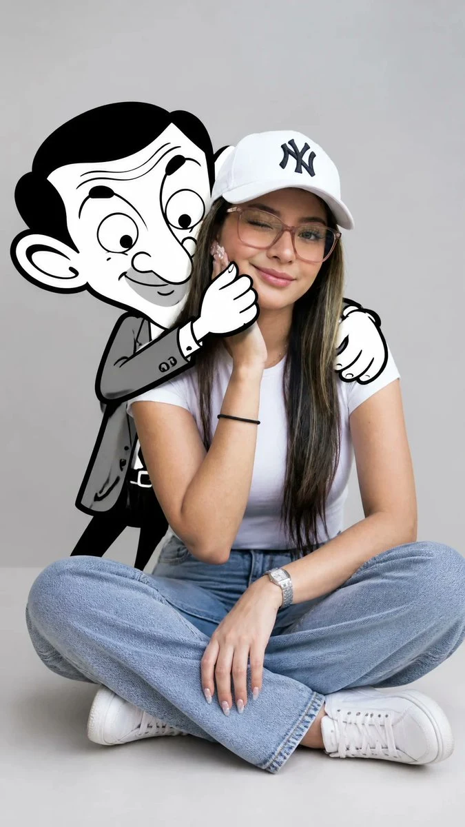 Minimalist Portrait with Doodle Hug portrait visual